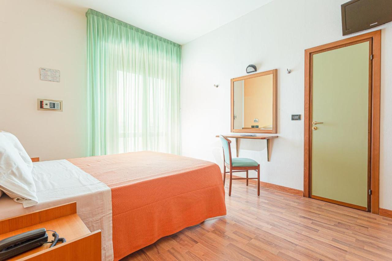 Little Hotel Cesenatico Zewnętrze zdjęcie